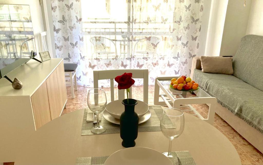 De Vacaciones Apartment ตอร์เรเวียคา ภายนอก รูปภาพ